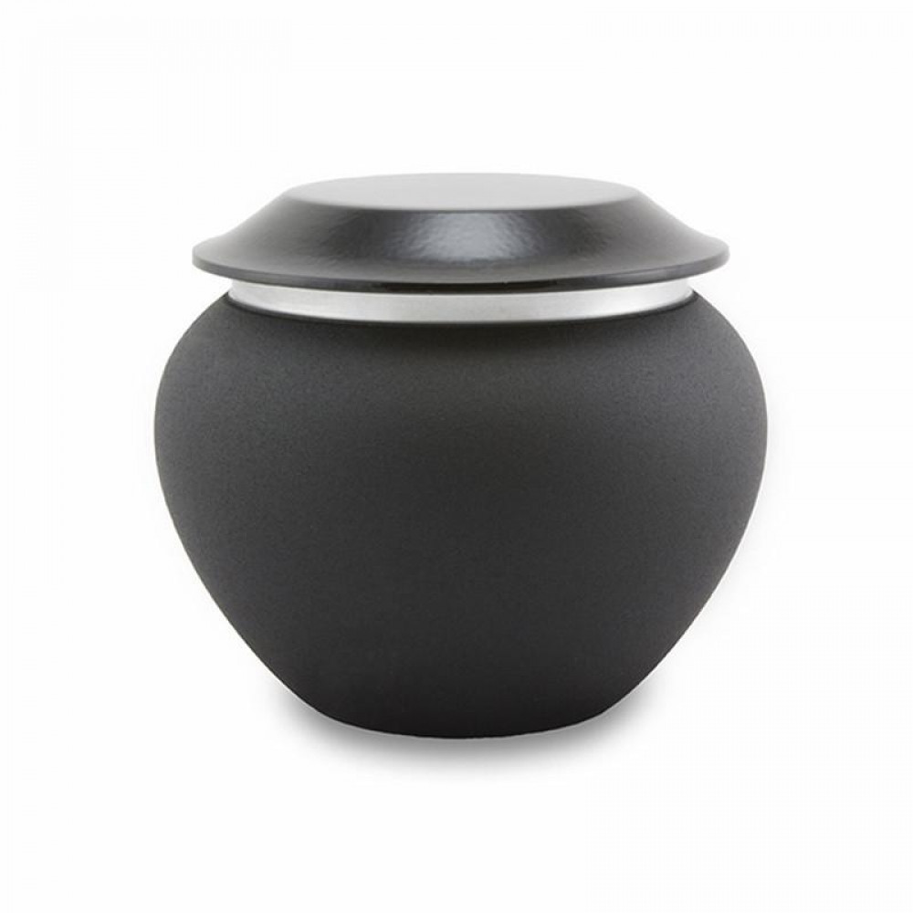 Pet’s Max. Wt. Up to 40 lbs. Onyx Pet Cremation Urn